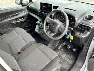 /photos/7146/a1dca519-6722-b452-ca21-567a8fda7d4d_i320x240.jpg